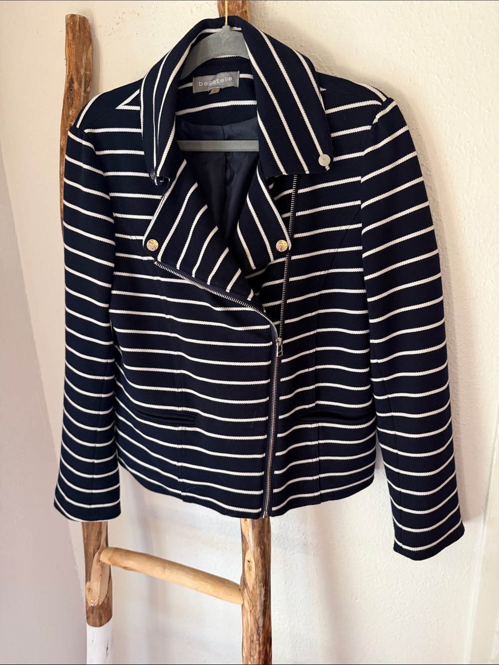 bagatelle Navy and White Striped Knit Moto-Style Blazer Jacket - Large